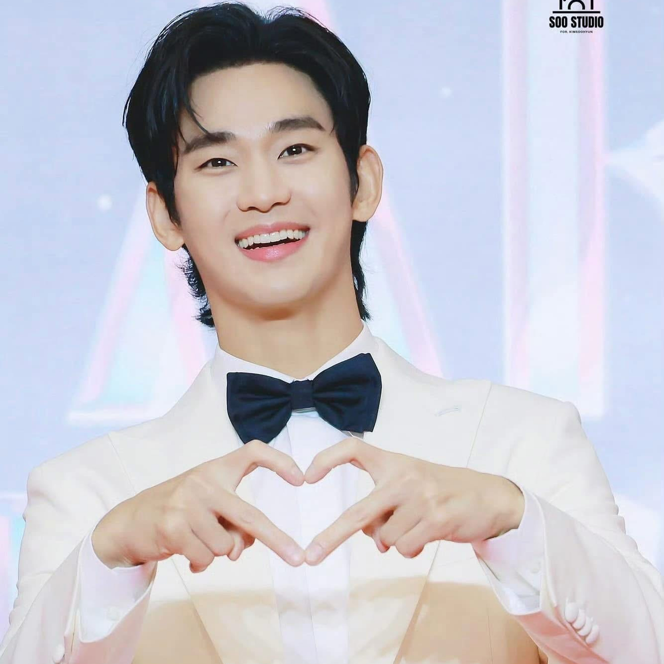 金秀賢的幕後花絮