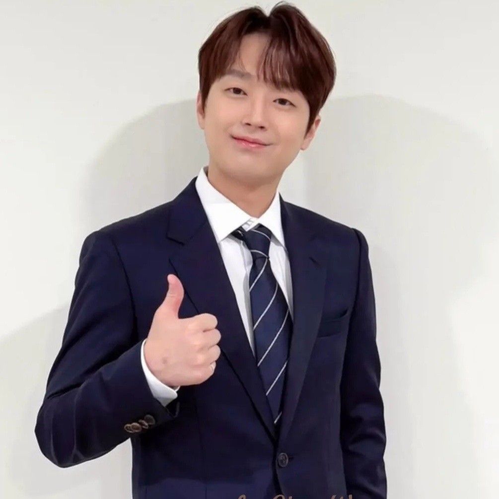 이찬원의 최신 사진
