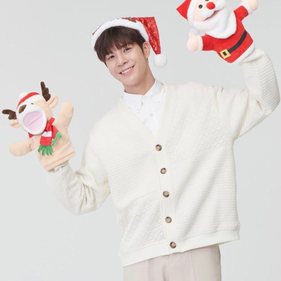 Momen yang diabadikan oleh penggemar Jeong Dongwon