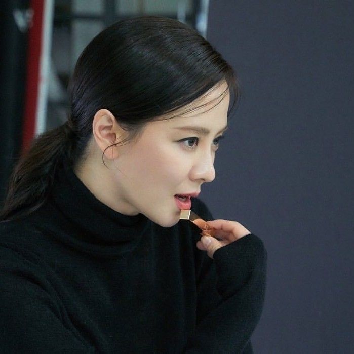 송지효 최근 활동샷