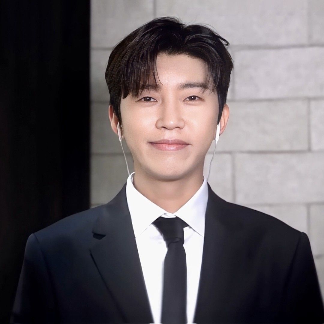 Latest photo of Lim Youngwoong