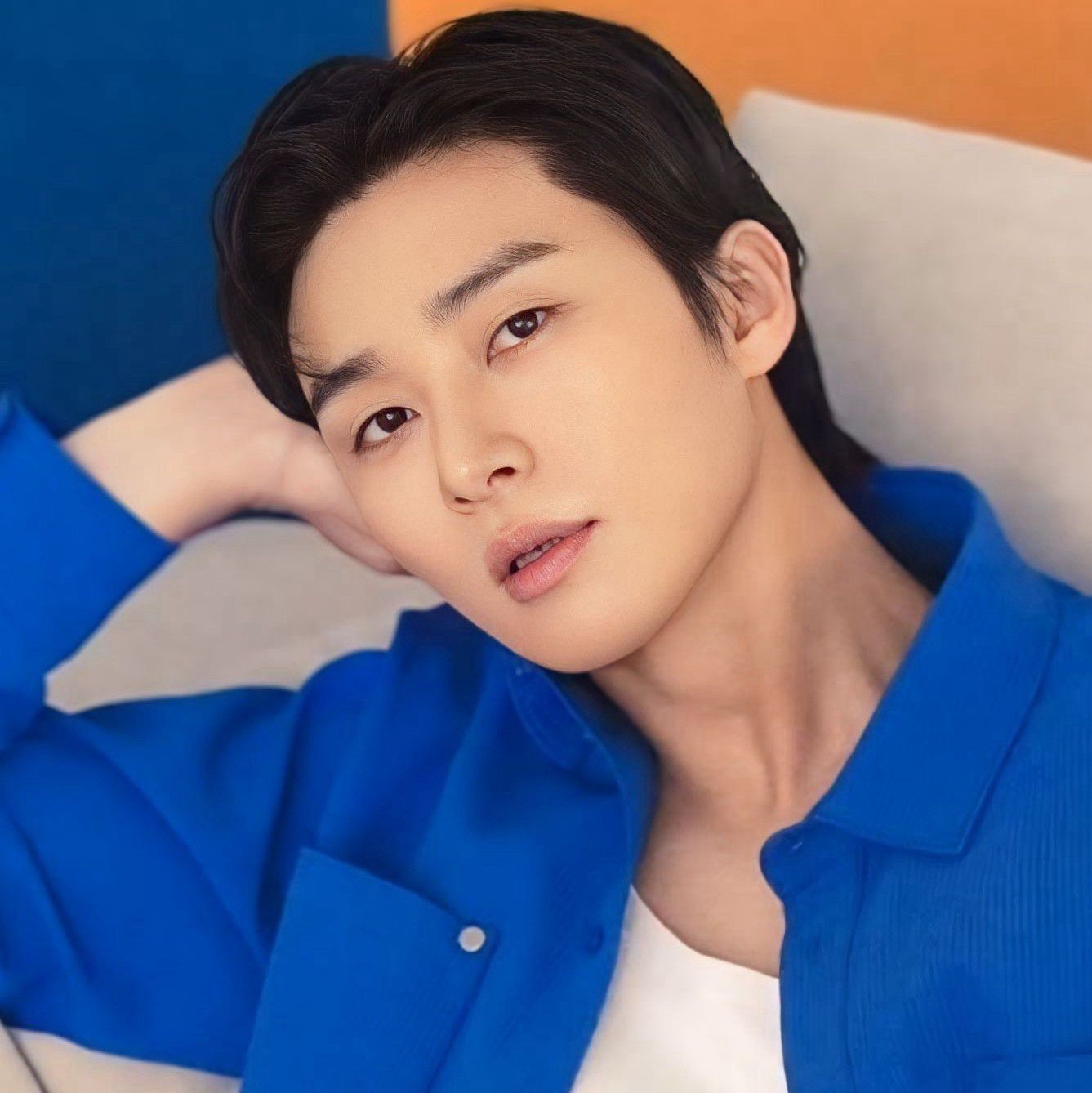 A moment captured by a fan of Park Seojoon