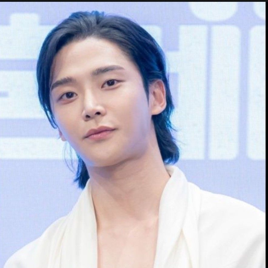로운 최근 활동샷