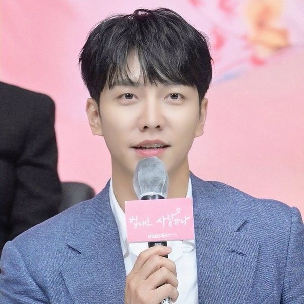 李升基的近期活动照