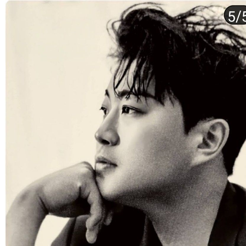 粉絲拍下的金浩中瞬間