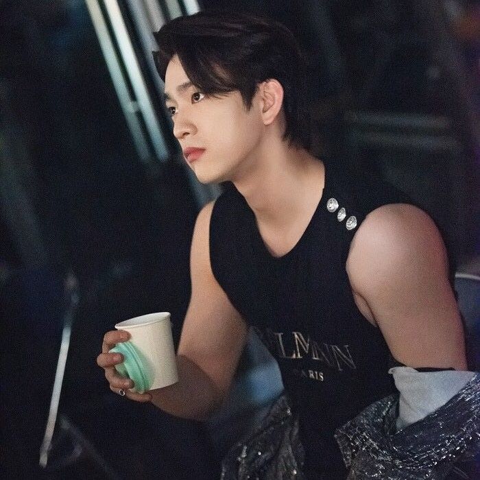 Foto kegiatan terbaru dari Park Jinyoung