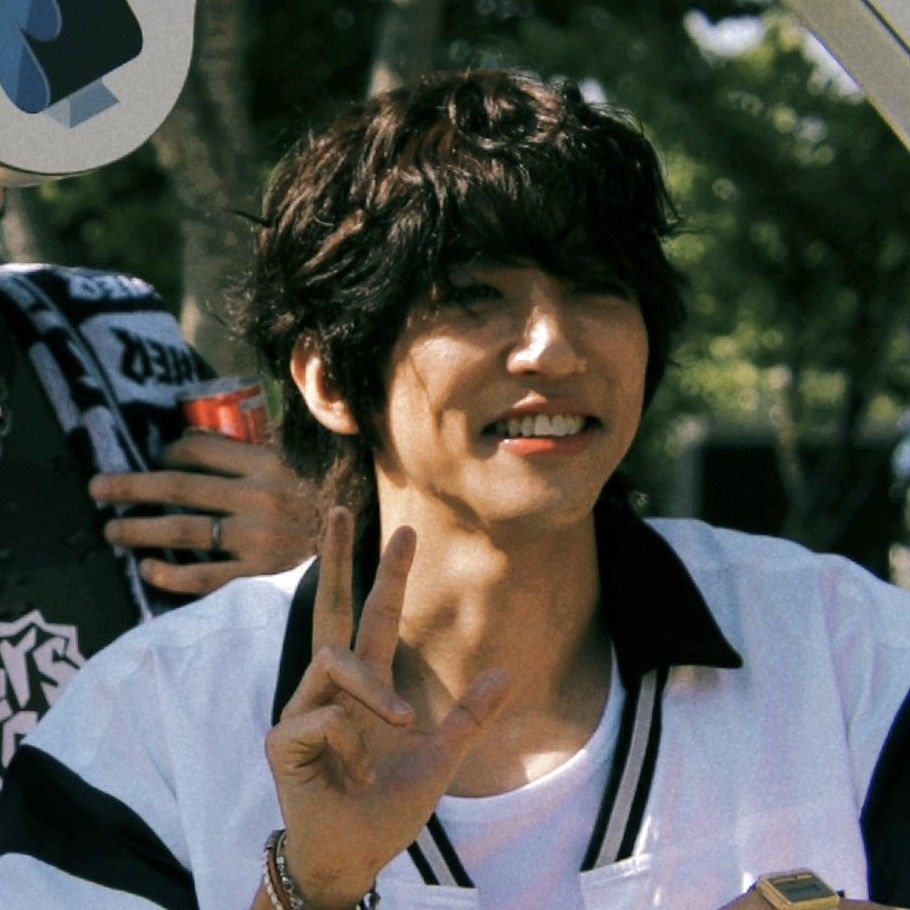 Latest photo of Lee Seungyoon
