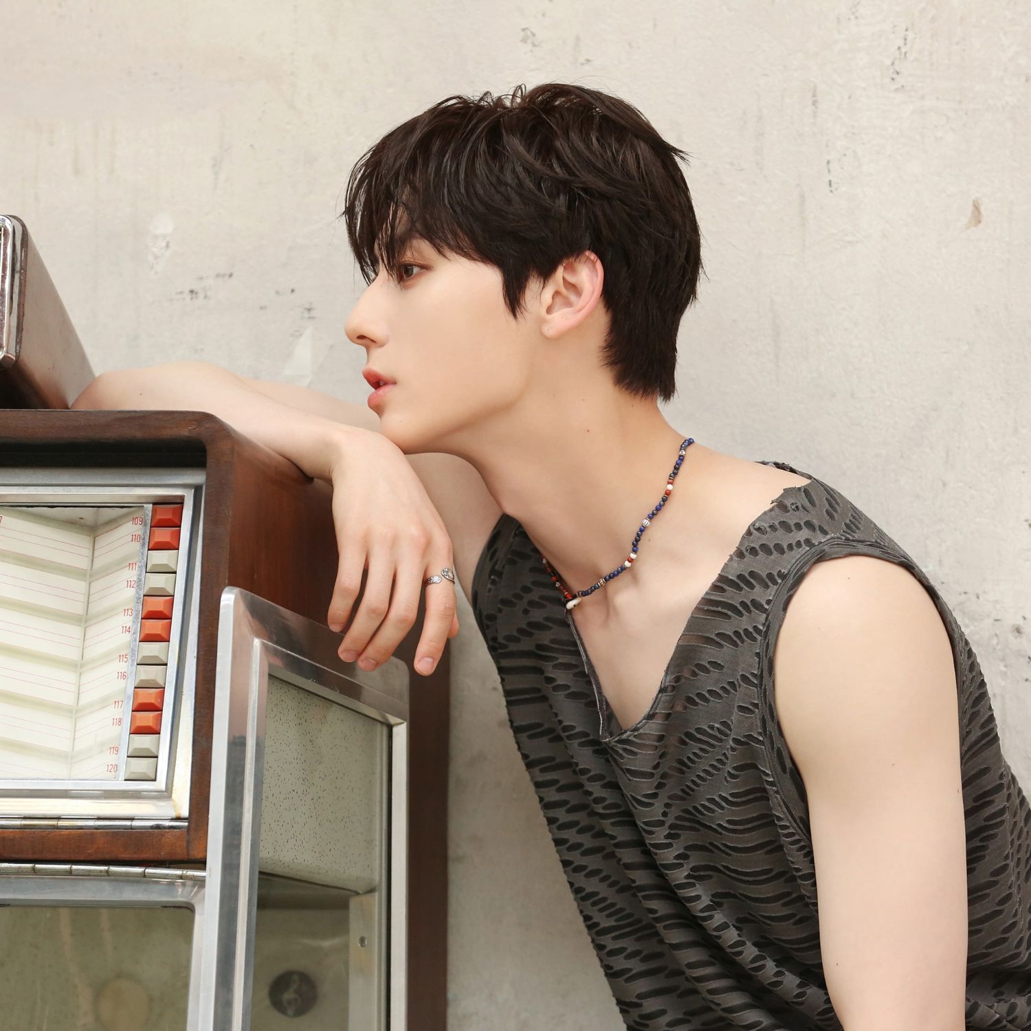 황민현 최근 활동샷