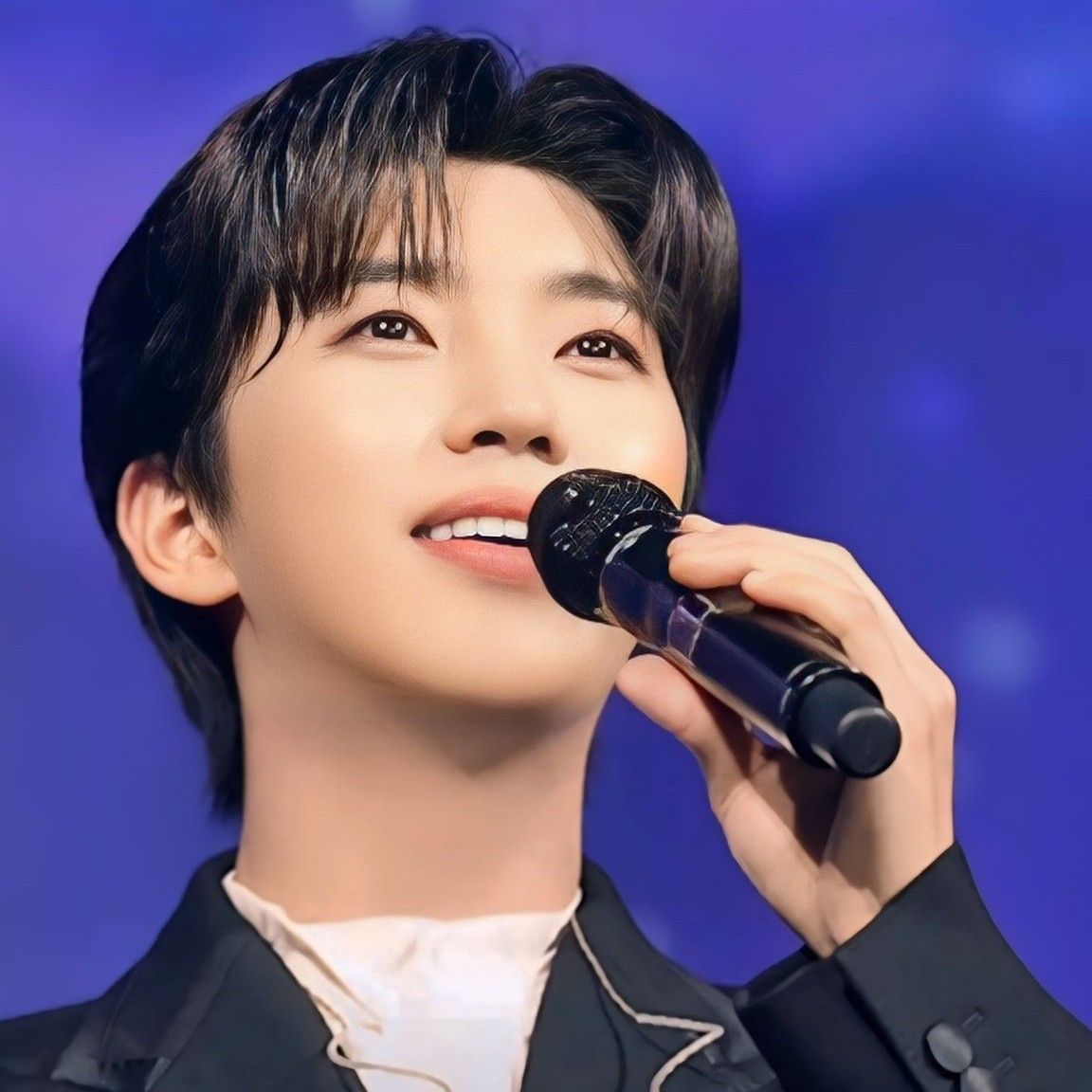 임영웅의 비하인드 컷