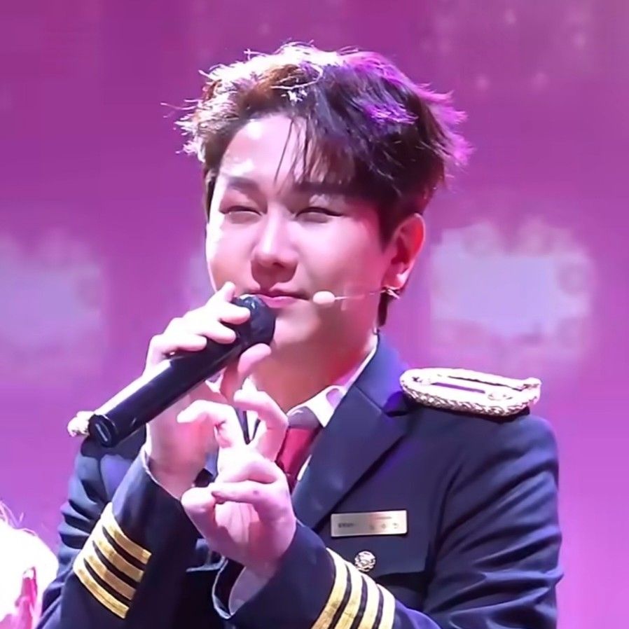Behind-the-scenes cut of Kim Soochan