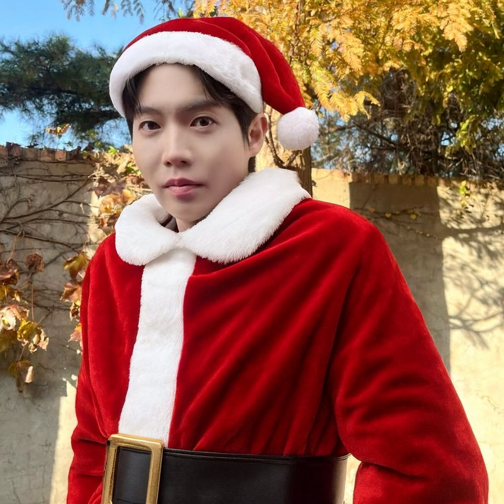 A moment captured by a fan of Son Taejin