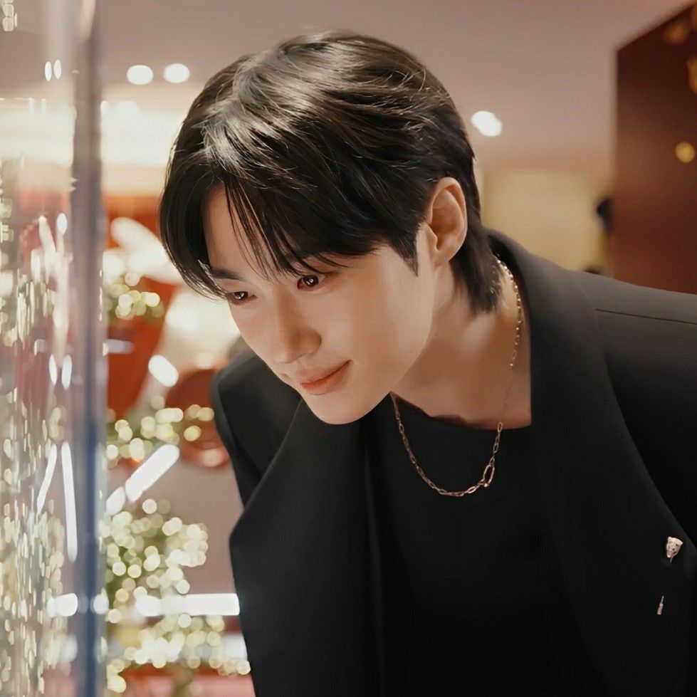 Recent activity shot of Byeon Wooseok