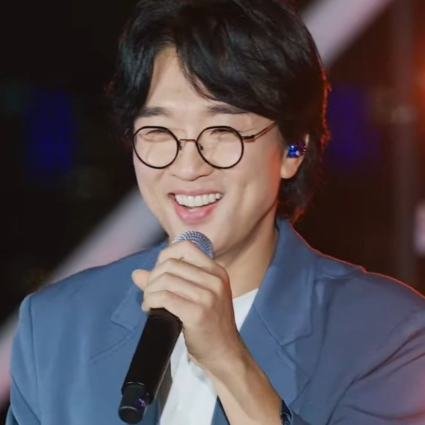Behind-the-scenes cut of Bak Changgeun