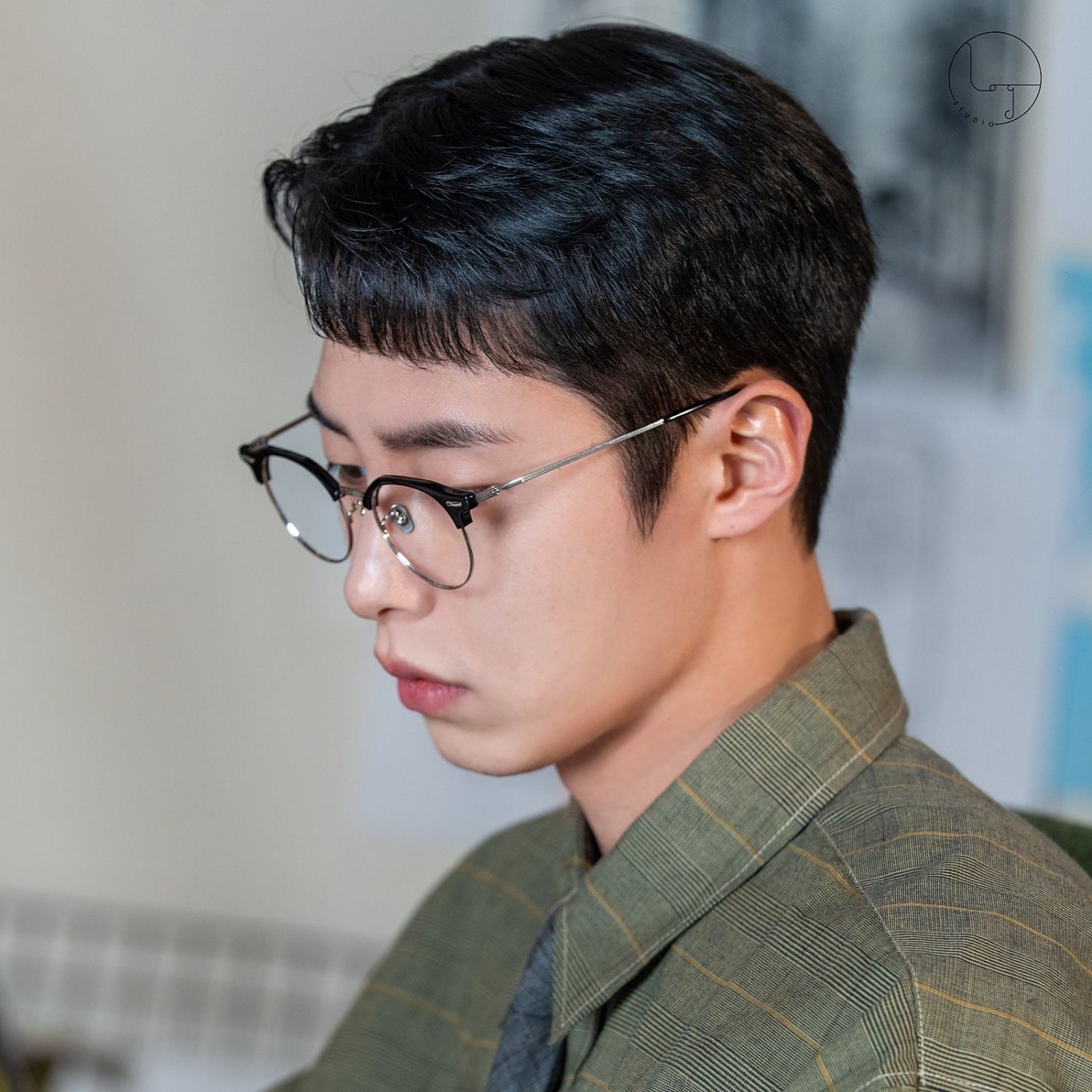 A moment captured by a fan of Lee Jaewook