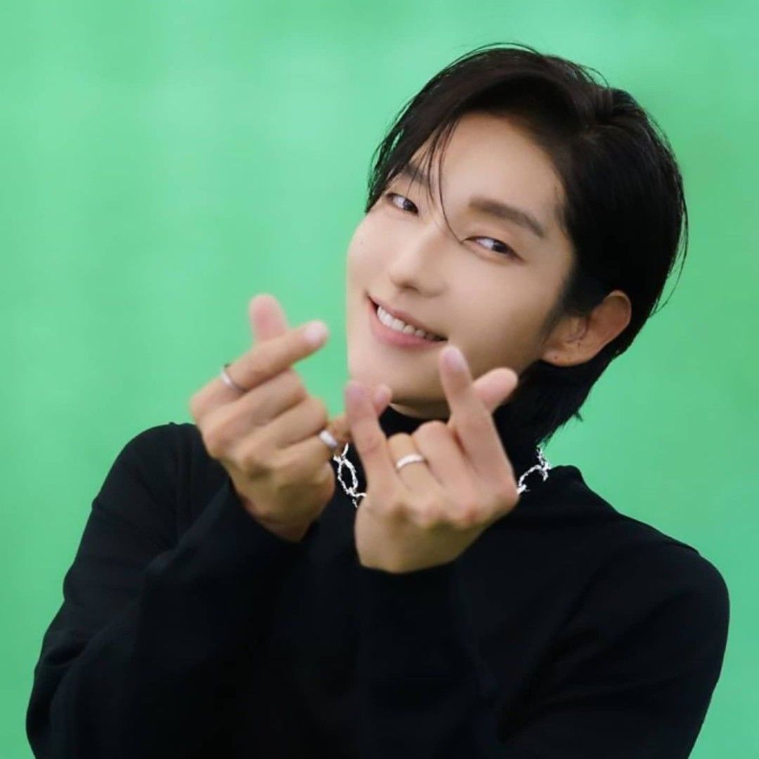 Recent activity shot of Lee Joongi