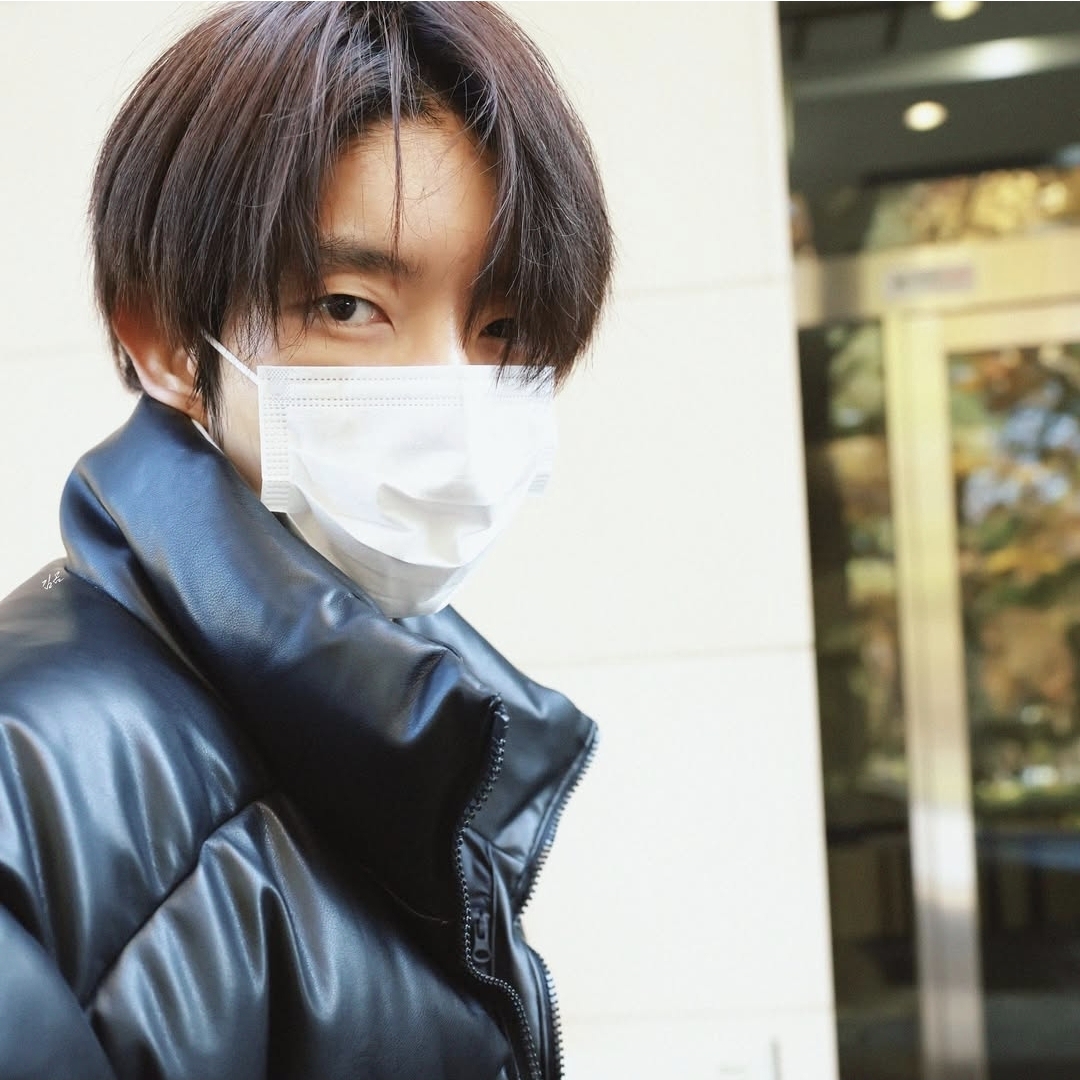 Behind-the-scenes cut of Lee Joongi