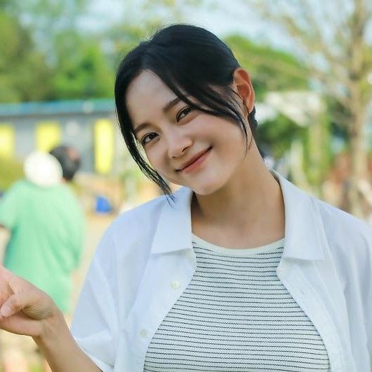 김세정의 비하인드 컷