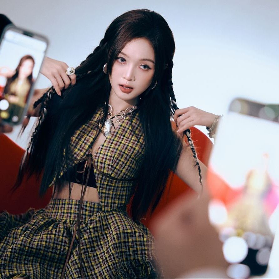 A moment captured by a fan of Wu Xuanyi