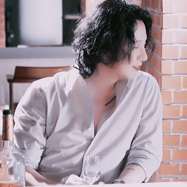 Recent activity shot of Kim Namgil