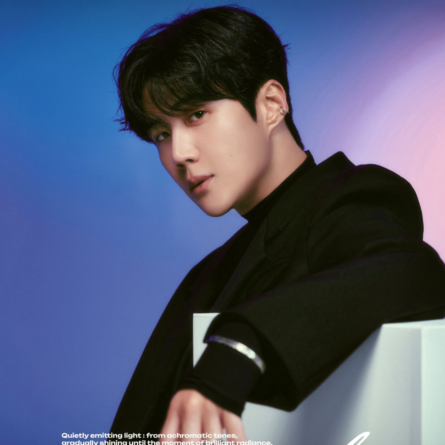 Behind-the-scenes cut of Kim Seonho