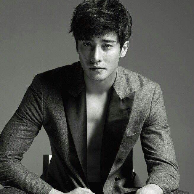 Recent activity shot of Sunghoon