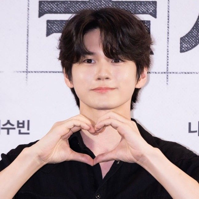 A moment captured by a fan of Ong Seongwu