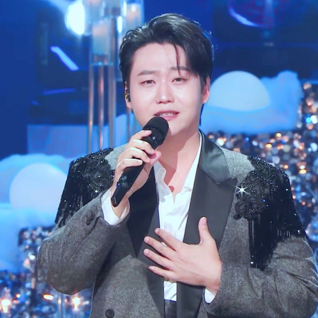 ミン・スヒョンの最新写真