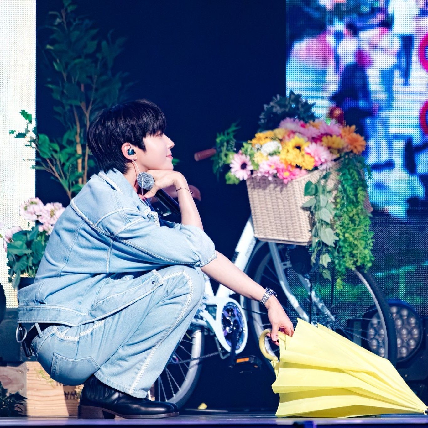 Behind-the-scenes cut of Hwang Inyoup