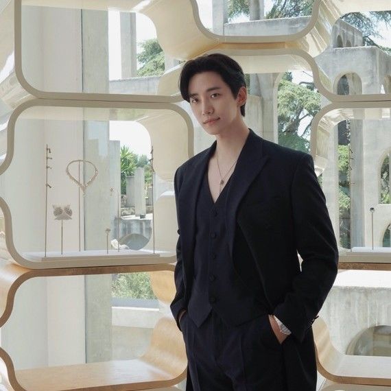 Latest photo of Lee Junho