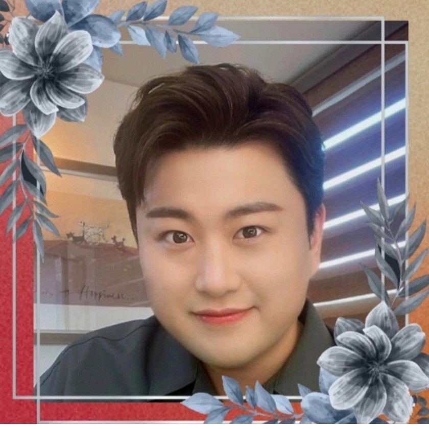 A moment captured by a fan of Kim Hojoong