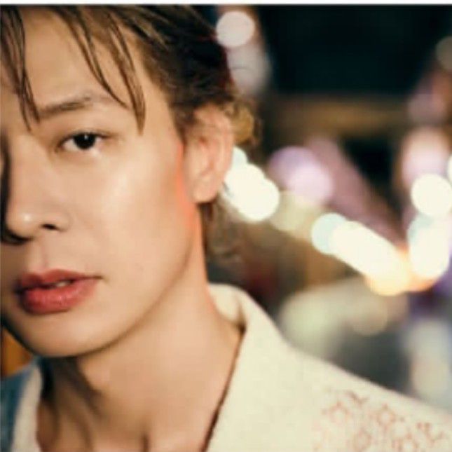 A moment captured by a fan of Park Yoochun