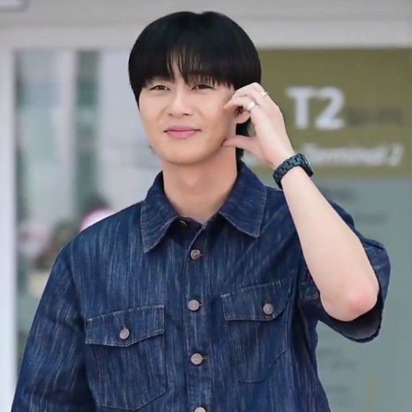 Today’s standout profile photo of Park Seojoon on Choeaedol Celeb