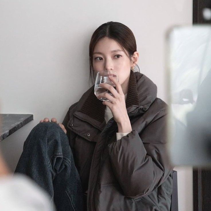 Behind-the-scenes cut of Gong Seungyeon