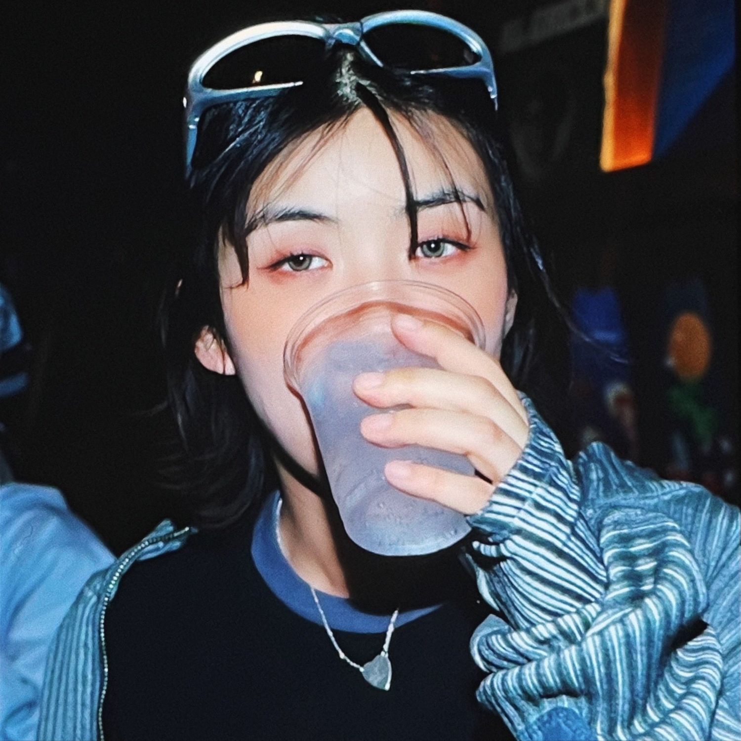 Behind-the-scenes cut of Aiki