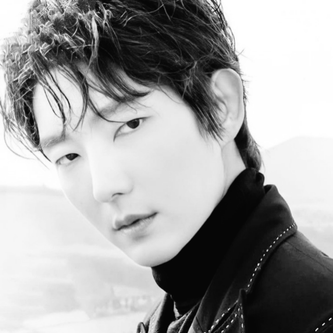 A moment captured by a fan of Lee Joongi