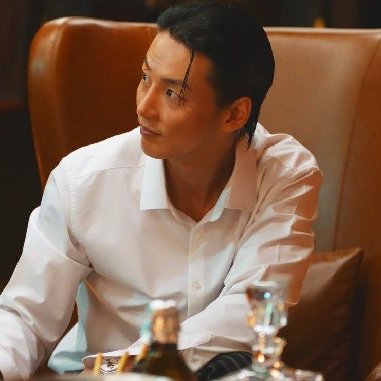 Cuplikan di balik layar dari Yoon Shiyoon