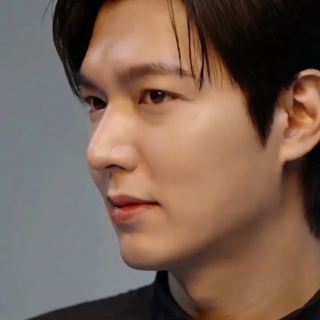 Recent activity shot of Lee Minho