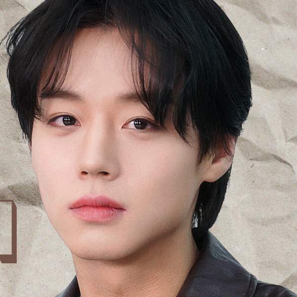 Behind-the-scenes cut of Park Jihoon