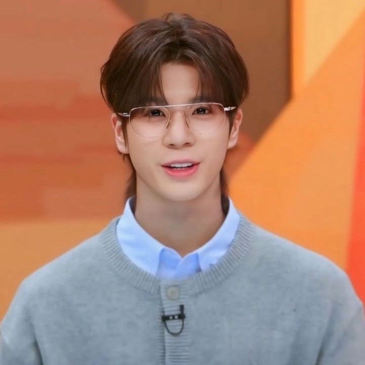 Latest photo of Jeong Dongwon