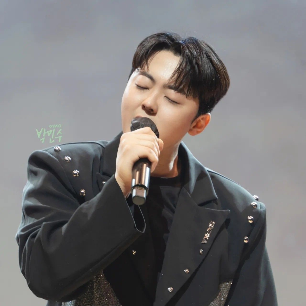 Behind-the-scenes cut of Park Minsu