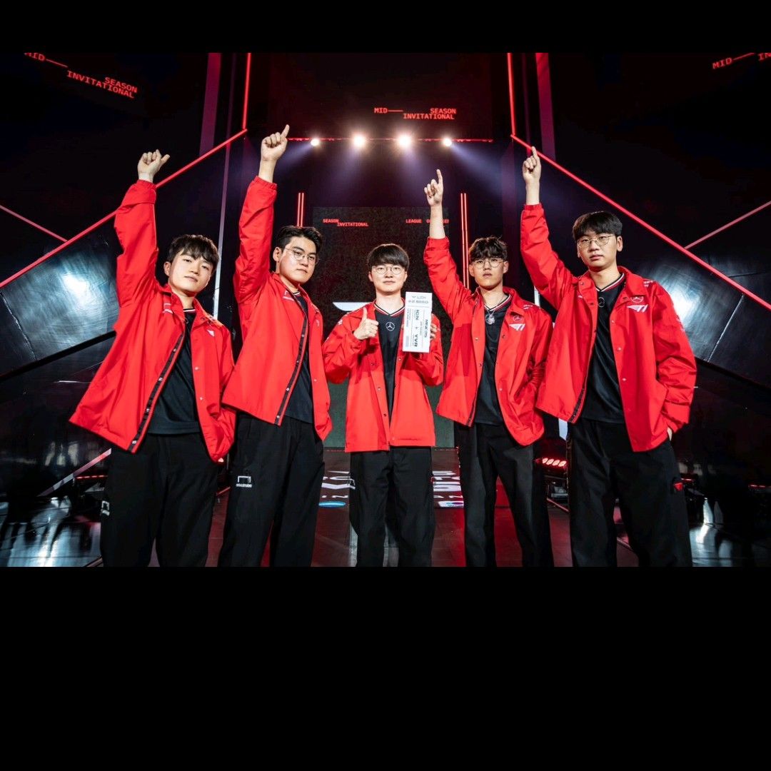 Latest photo of Faker