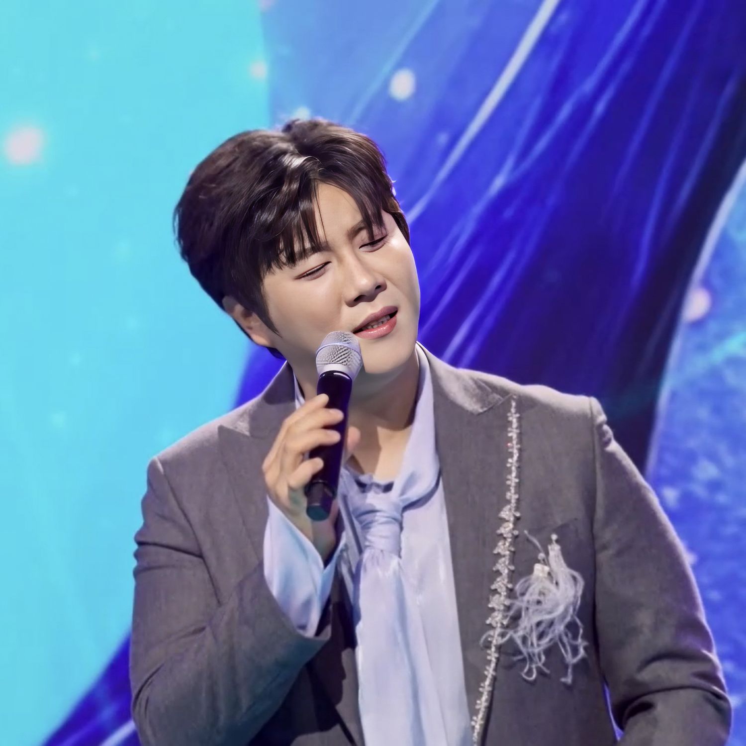 Behind-the-scenes cut of Jin Haesung