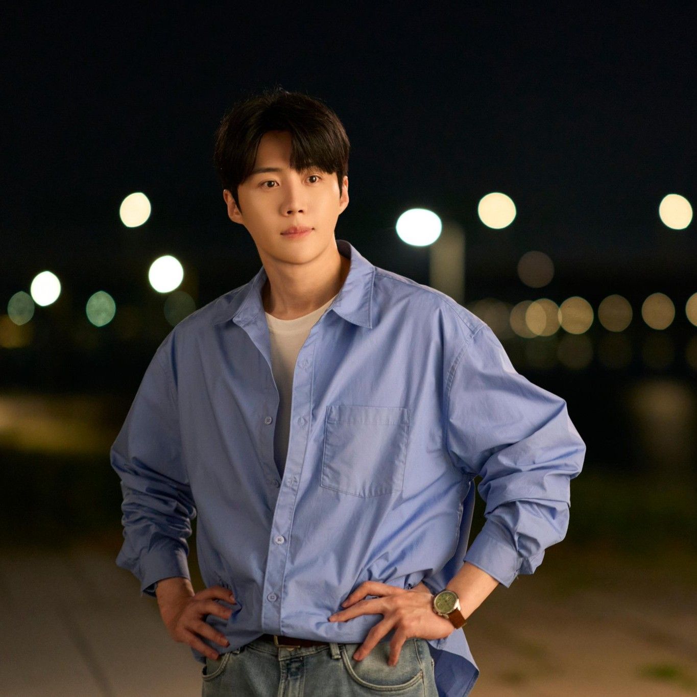 粉丝拍下的金宣虎瞬间