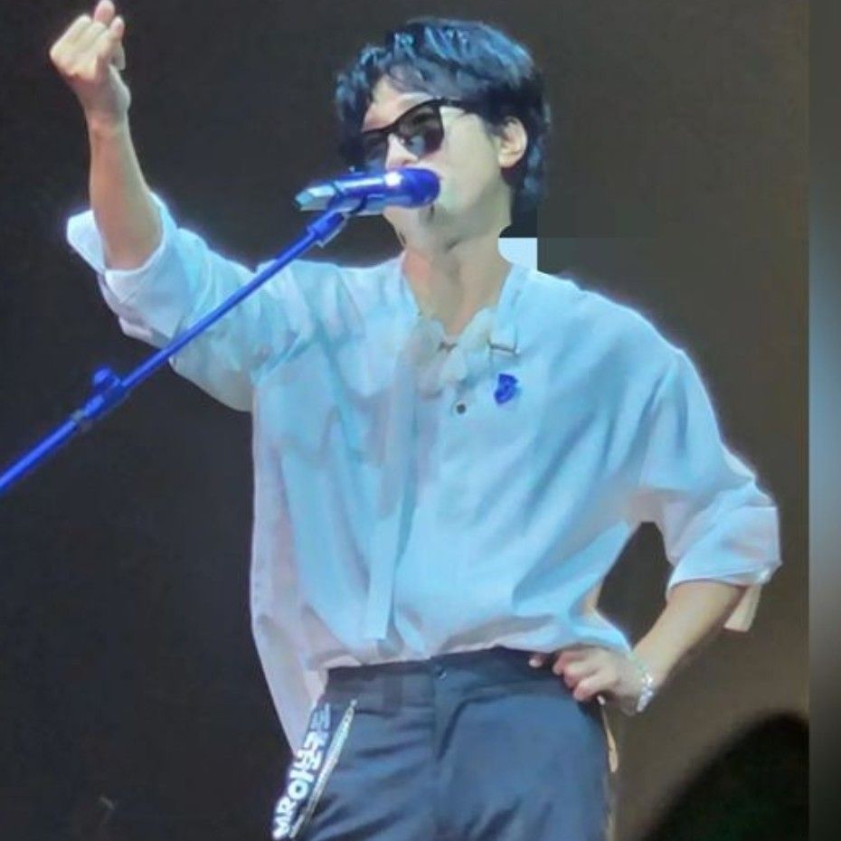 A moment captured by a fan of Bak Changgeun