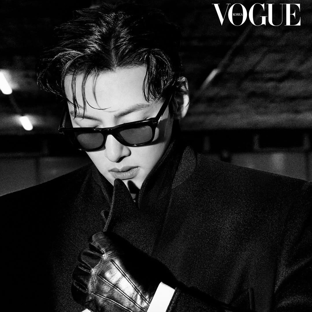 Behind-the-scenes cut of Ji Changwook