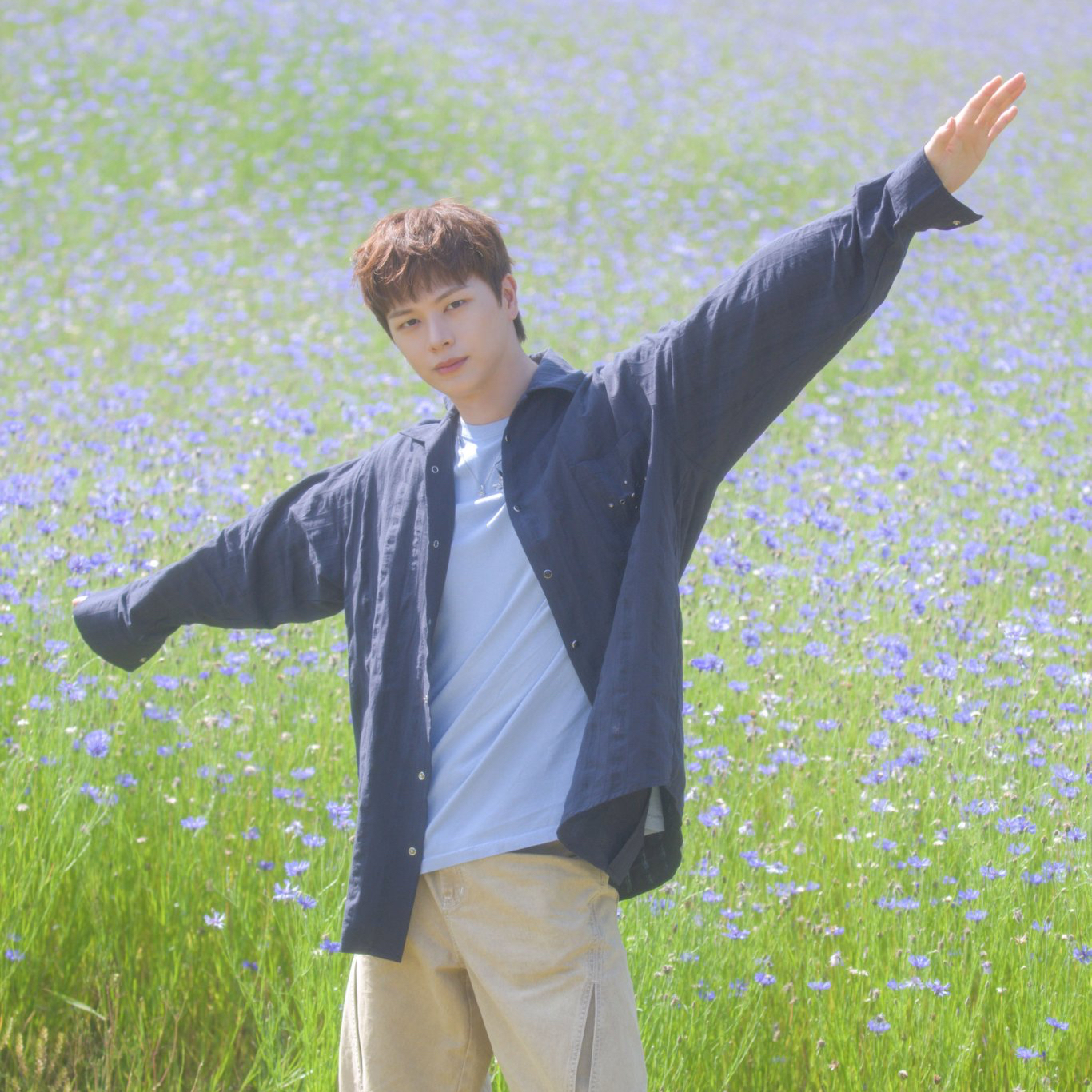 A moment captured by a fan of Yook Sungjae