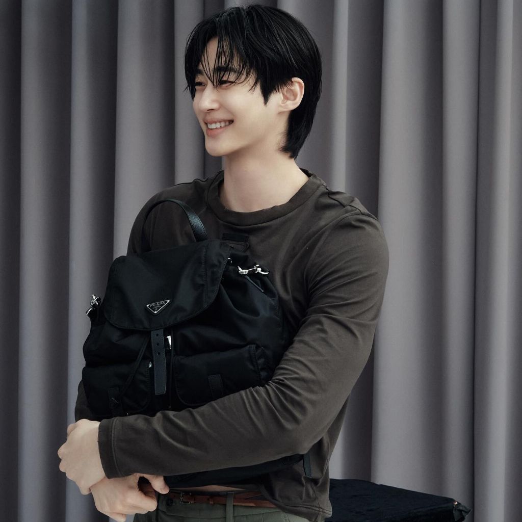 Latest photo of Byeon Wooseok