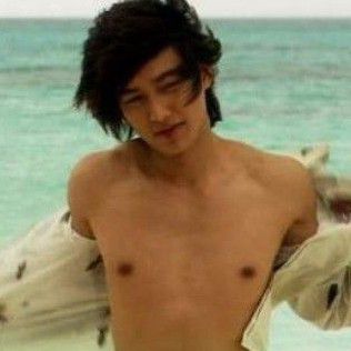 イ・ミンホの最近の活動ショット