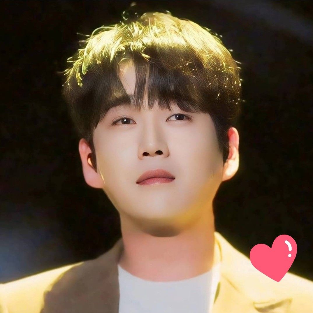 Behind-the-scenes cut of Hwang Youngwoong