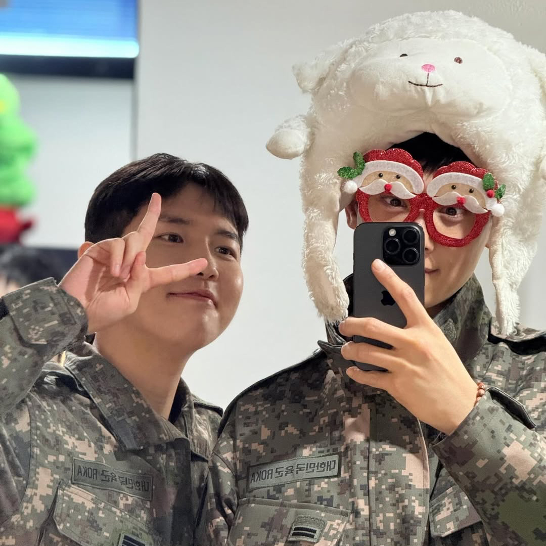 粉丝拍下的车银优瞬间